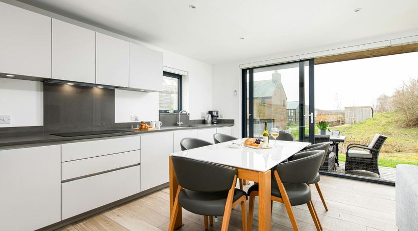 Photo of Silverlake Charm