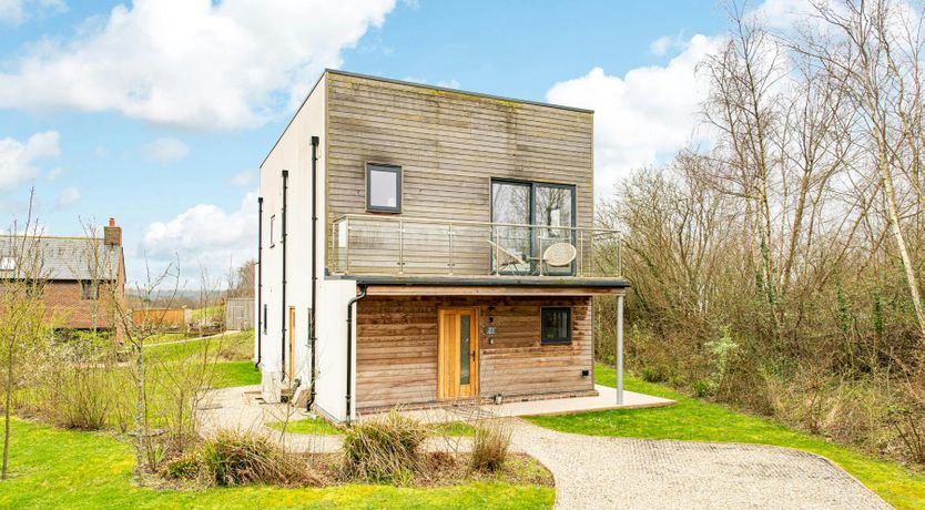 Photo of Silverlake Charm