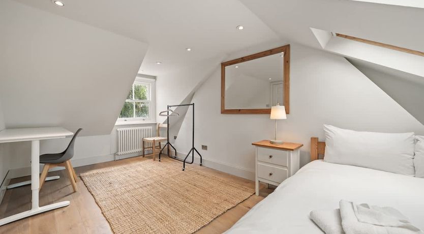 Photo of Vauxhall Comfort