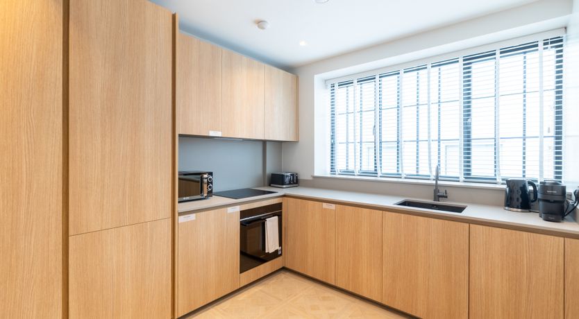 Photo of Living in London