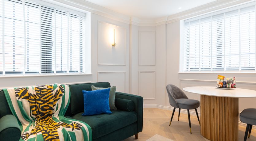 Photo of Living in London