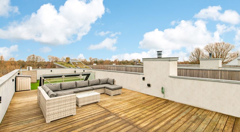 Photo of Rooftop Lake