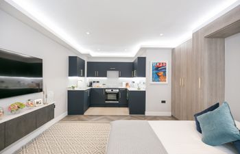 Elegant Quarter Holiday Home