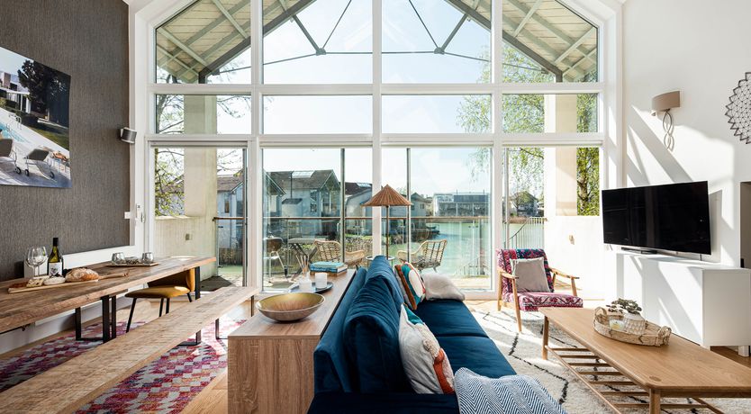 Photo of Wonderful Manor