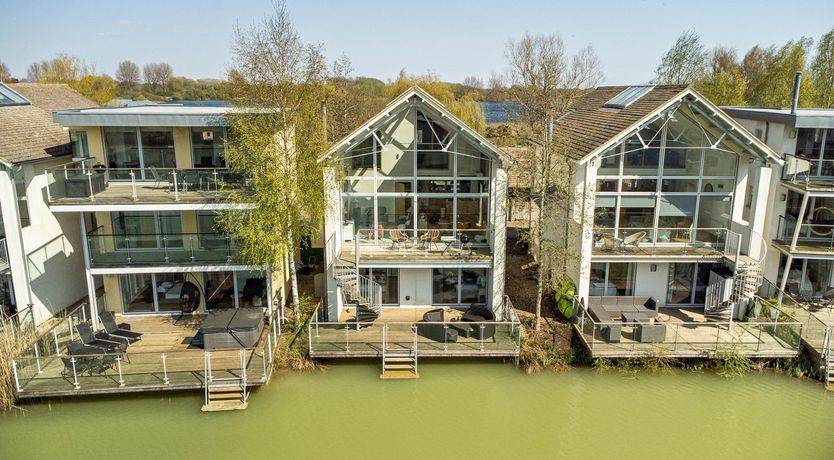 Photo of Wonderful Manor