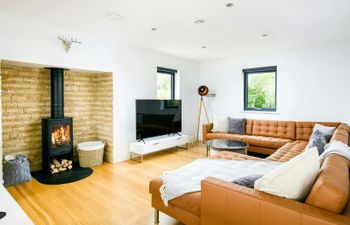 Lakehouse Escape Holiday Home
