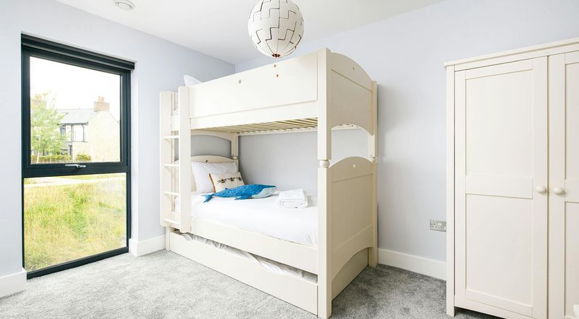 Photo of Lakehouse Escape