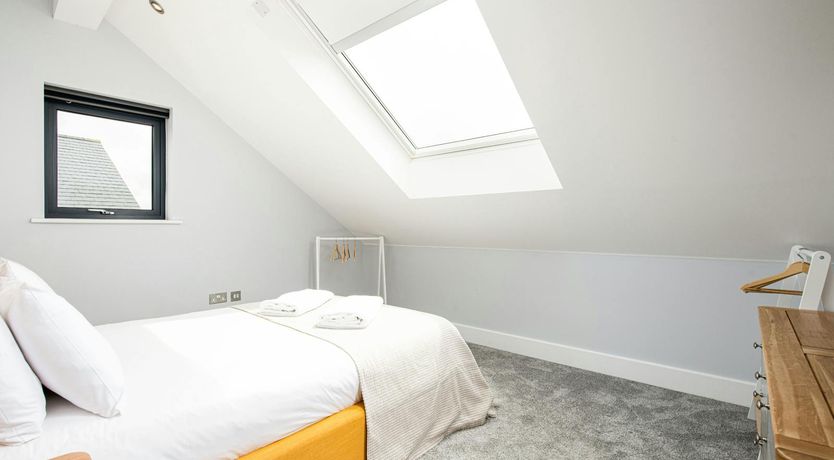 Photo of Lakehouse Escape