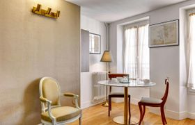 Photo of parisian-cosy