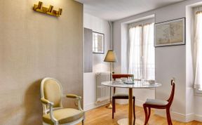 Photo of Parisian Cosy