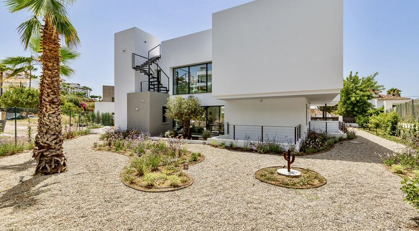 Photo of The Gold Horizon