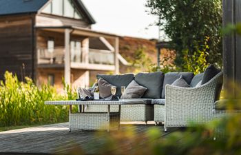 Brookside Modern Holiday Home