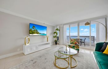 Miami Skyline Holiday Home