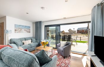 Dawn Light Holiday Home