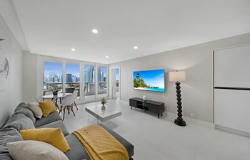 Miami Sunrise Holiday Home