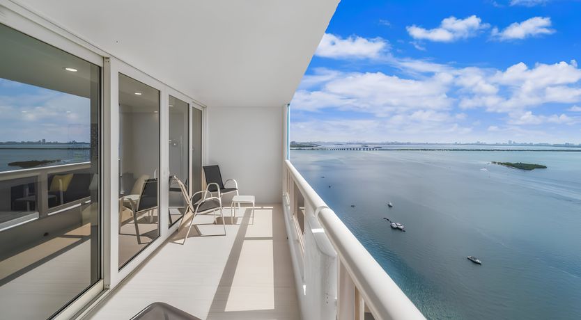 Photo of The Biscayne Breeze