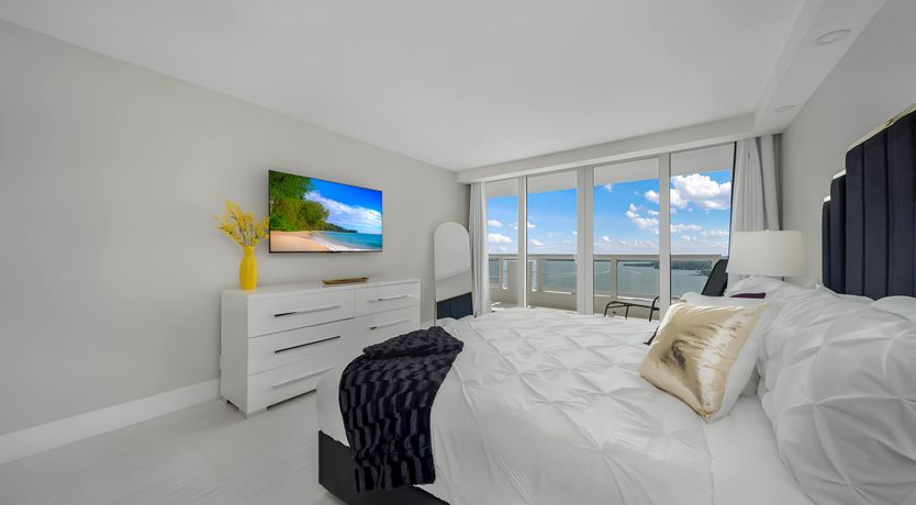 Photo of The Biscayne Breeze