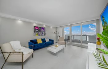 The Biscayne Breeze Holiday Home
