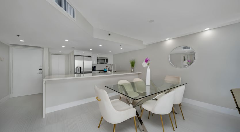 Photo of The Biscayne Breeze