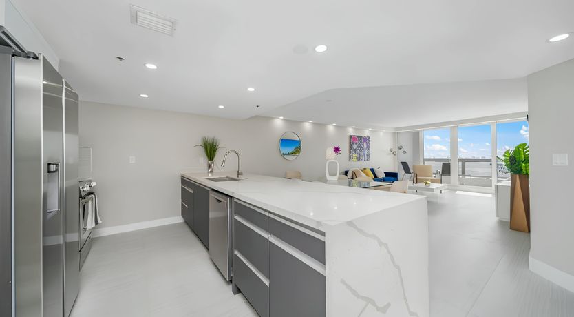 Photo of The Biscayne Breeze