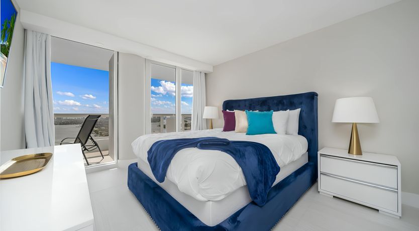 Photo of The Biscayne Breeze