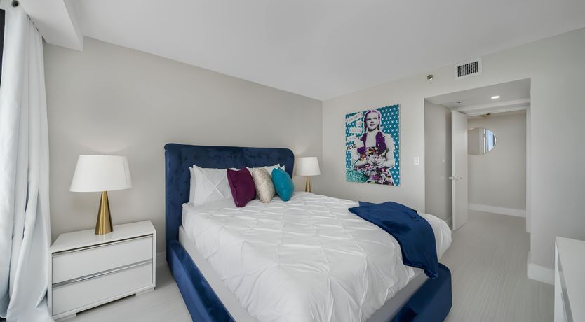 Photo of The Biscayne Breeze