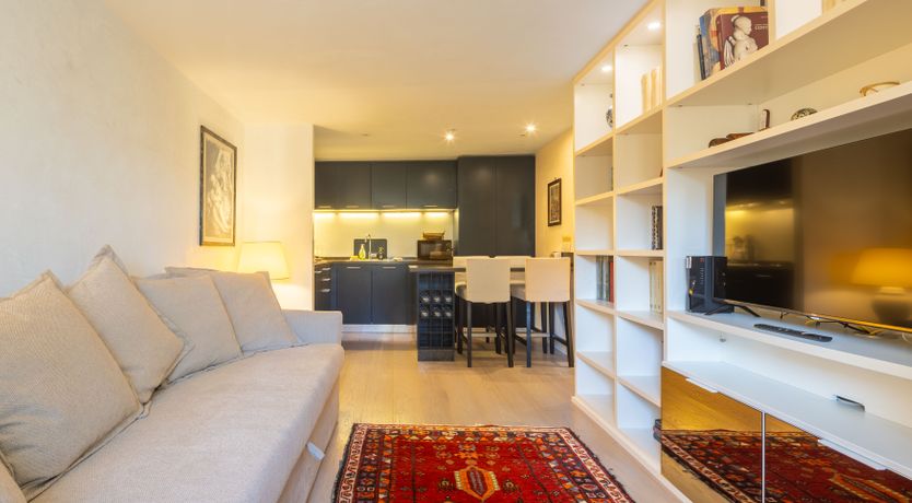 Photo of Vecchio Magnolia