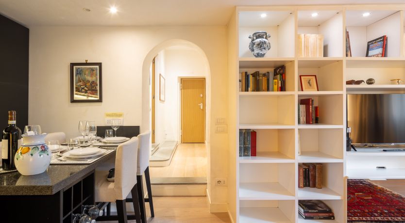 Photo of Vecchio Magnolia