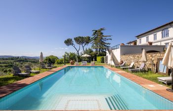 Chianti Elegance Holiday Home