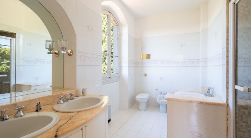 Photo of Chianti Elegance