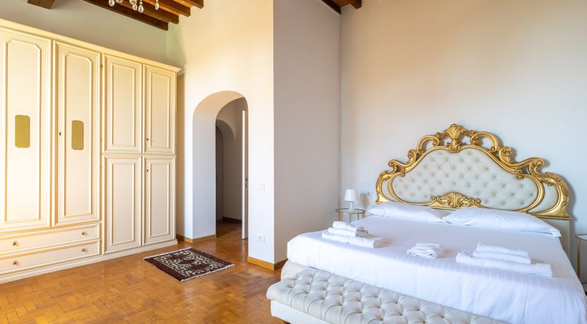 Photo of Chianti Elegance