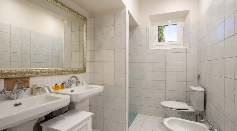 Photo of Chianti Elegance