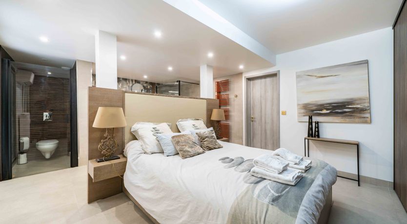 Photo of Croisette Escape