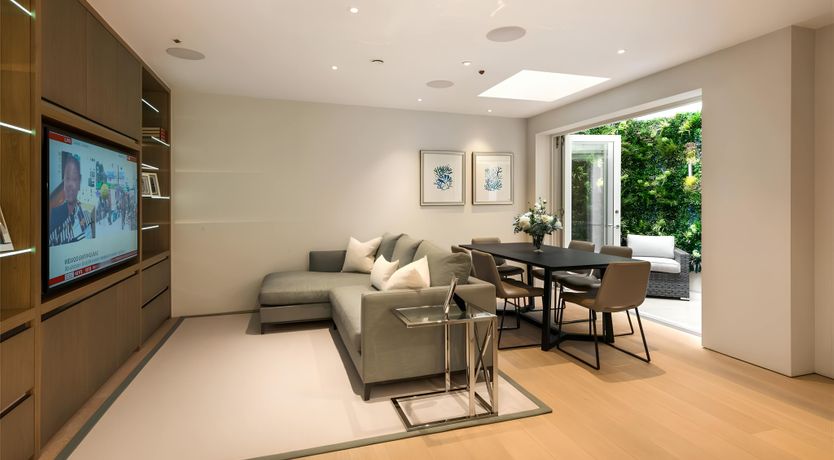 Photo of Regal Elegance