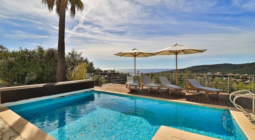 Photo of Riviera Hillside