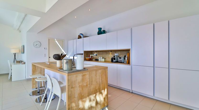 Photo of Riviera Hillside