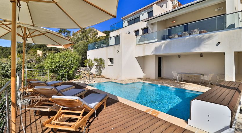 Photo of Riviera Hillside