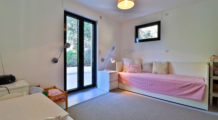 Photo of Riviera Hillside