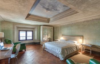 Frescoes of Florence Holiday Home