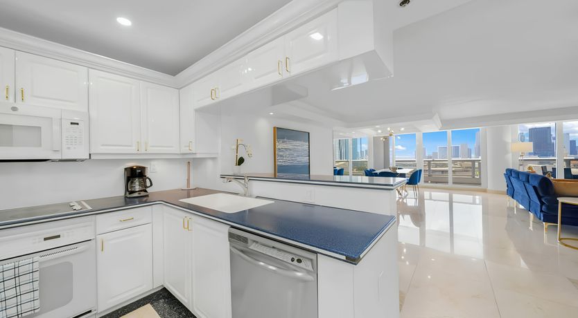 Photo of The Bay & the City