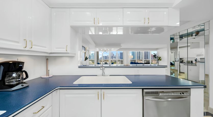 Photo of The Bay & the City