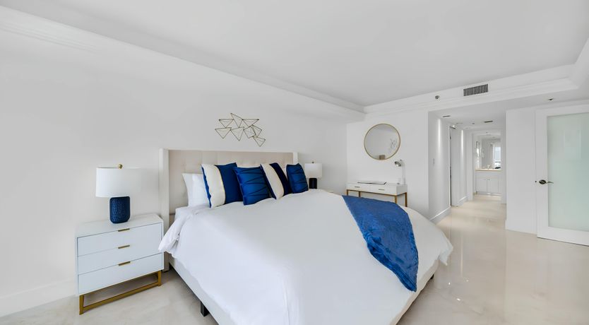 Photo of The Bay & the City