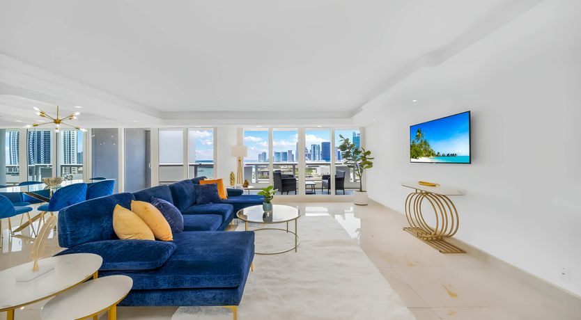 Photo of The Bay & the City