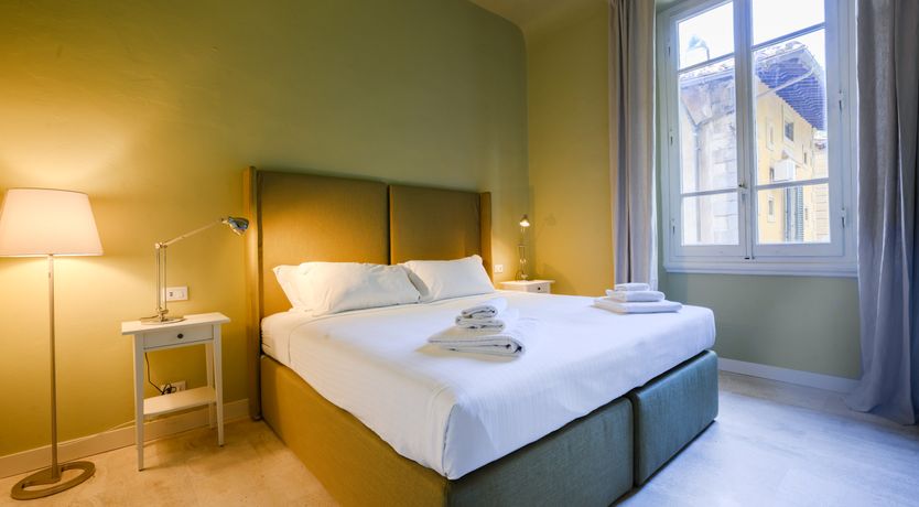 Photo of Renaissance Rose