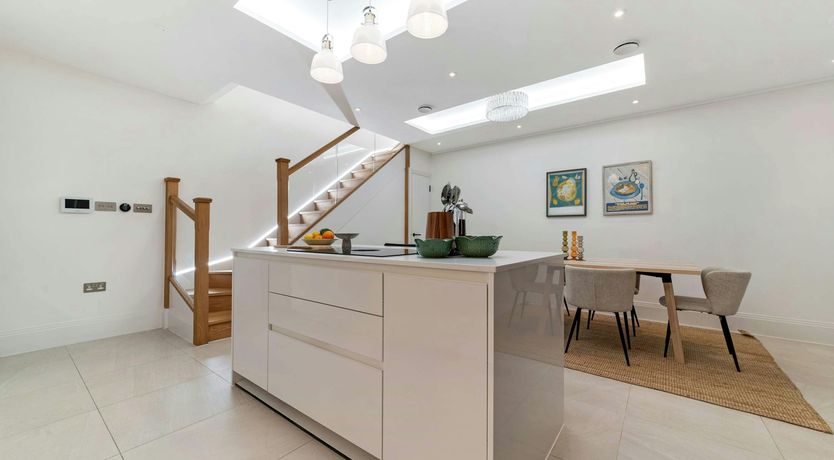 Photo of Lady Belgravia