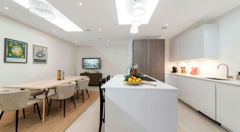 Photo of Lady Belgravia