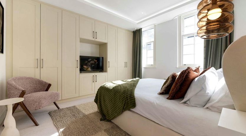 Photo of Lady Belgravia