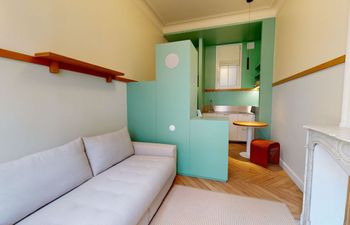 Cabaret Life Holiday Home