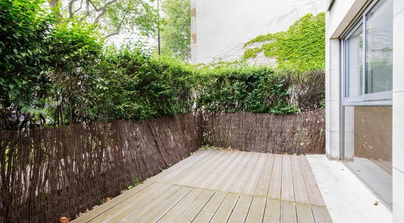 Photo of Seine Stroll