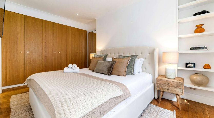 Photo of Hyde Park Luxe